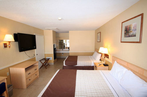Edinburg Executive Inn Экстерьер фото