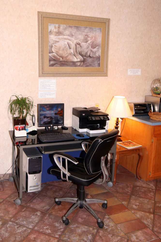 Edinburg Executive Inn Экстерьер фото